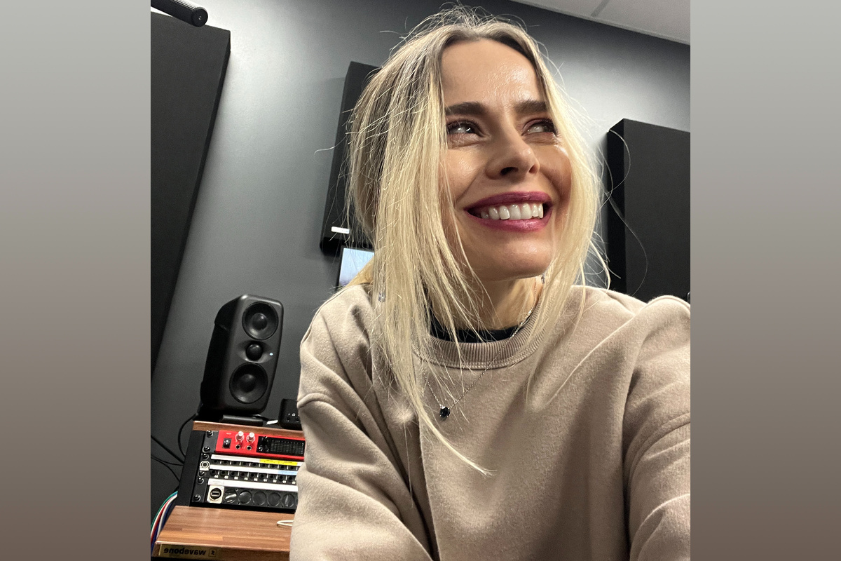 Юлия Кантонистова - вокалистка, продюсер, вокальный тренер. Москва, Лондон.