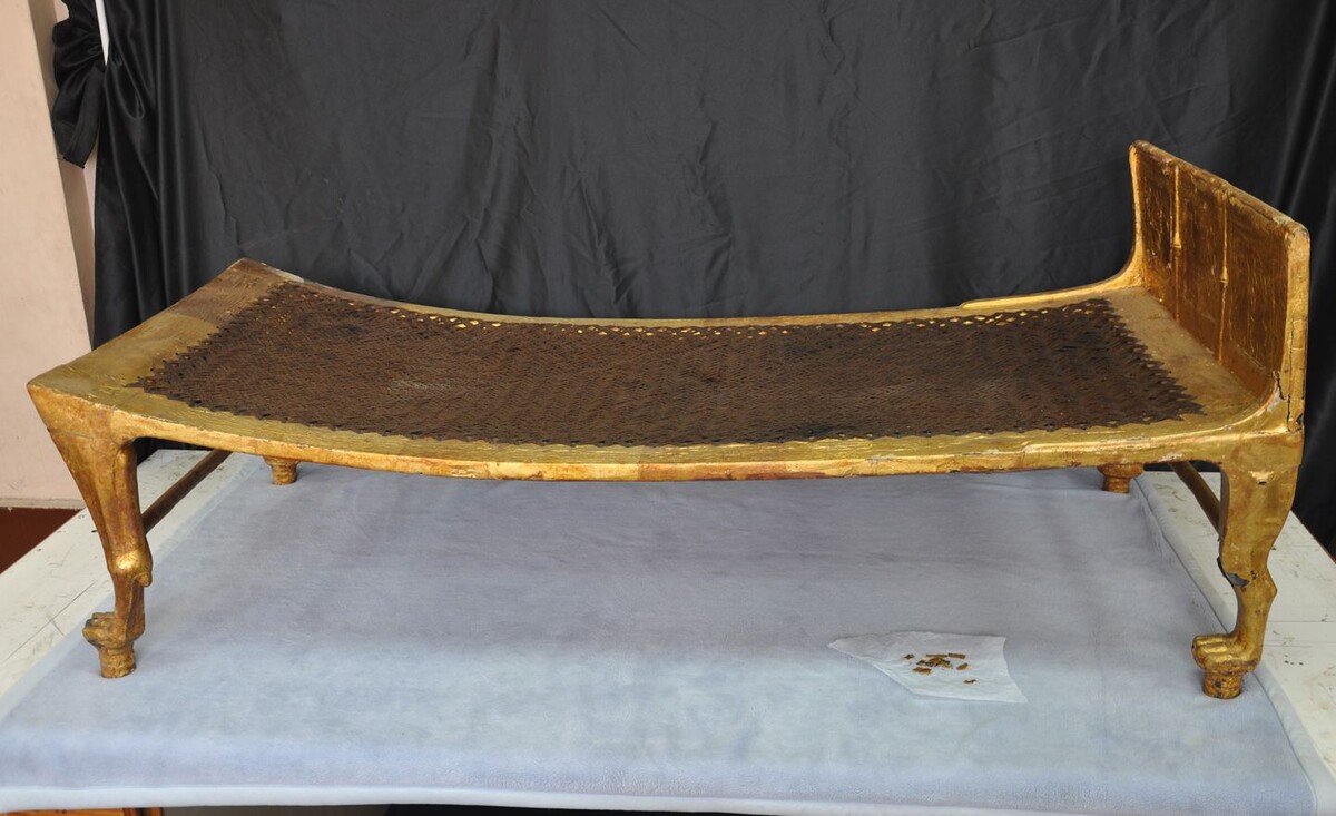 Кровать фараона Тутанхамона