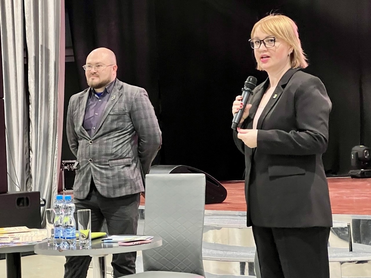    В Когалыме обсудили лучшие региональные практики по налаживанию межнациональных отношений