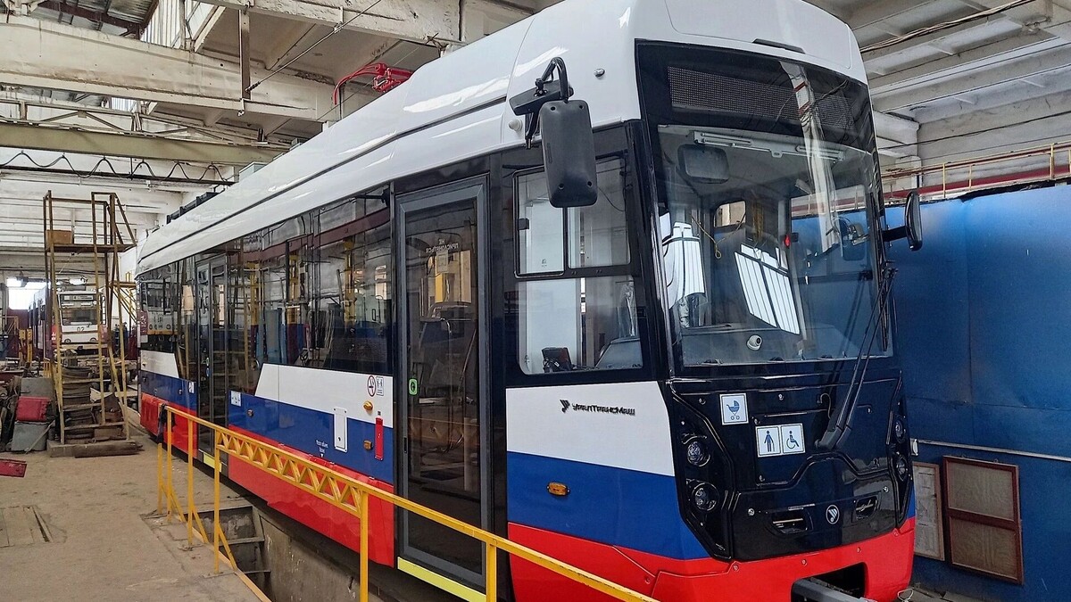     Автор: Уралтрансмаш