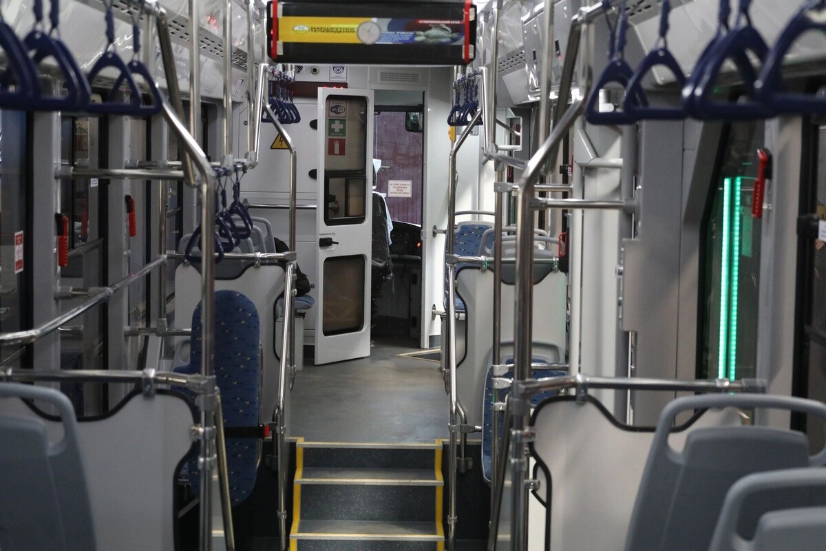     Автор: Уралтрансмаш