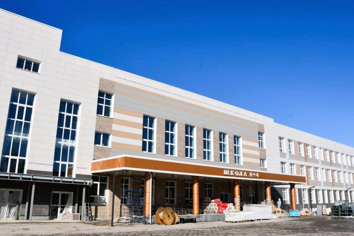    Школу с безбарьерной средой из проекта «Карта развития Югры» в Урае сдадут в конце мая