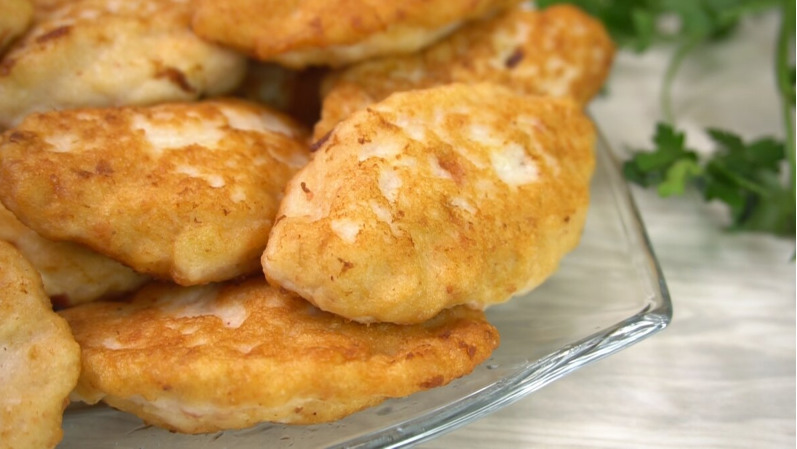 Котлеты из кальмара делаю на ужин уже много лет чтобы разнообразить повседневное меню, получаются безумно сочными и нежными