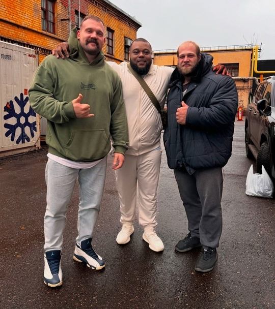 Кирилл Сарычев и звезды фестиваля: Джулиус Мэддокс и Андрей Смаев
