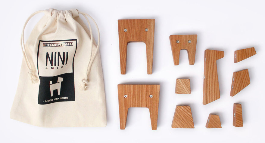 Источник: https://www.core77.com/posts/115283/Wooden-Toy-Design-A-Franconian-Version-of-Transformers