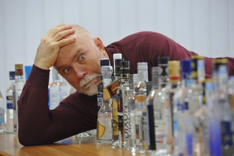    В Оренбуржье за год более 100 человек скончались от отравления алкоголем Оренбуржье