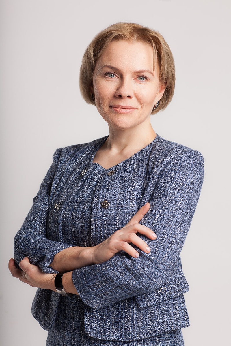 Надежда Владимировна Мазурова — доктор психологических наук (тема диссертации – «Модель психолого-педагогической помощи родителям детей с тяжелыми и хроническими заболеваниями»), автор более 140 работ по специальной, медицинской и семейной психологии, а также специализированных компьютерных программ для детей с ограниченными возможностями здоровья.