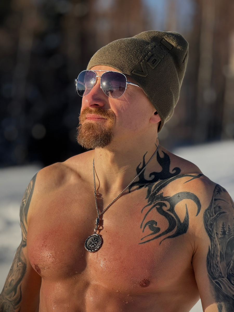 Солнечные ванны на горе Ялангас.