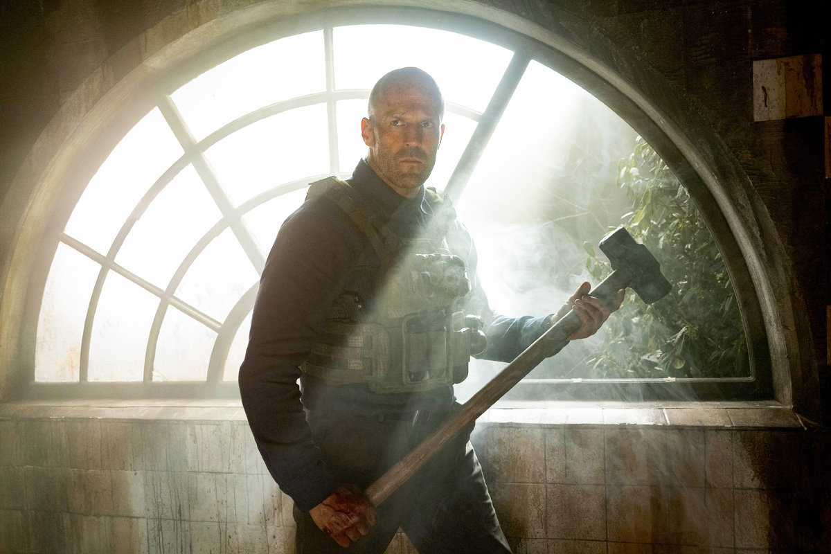     Джейсон Стетхем снова спасает всех в новом боевике “Мастер” по сценарию Сильвестра Сталлоне: что известно о фильме?