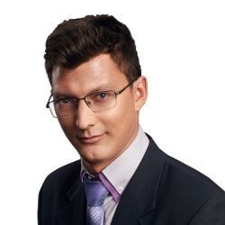 — Банк России стремится оперативно купировать диспропорции в розничном кредитовании. В необеспеченном сегменте и в автокредитовании уже проделана значительная работа, годом ранее были запрошены законодательные полномочия для введения макропруденциальных лимитов также и в ипотеке, — объясняет старший директор по банковским рейтингам «Эксперт РА» Иван Уклеин.