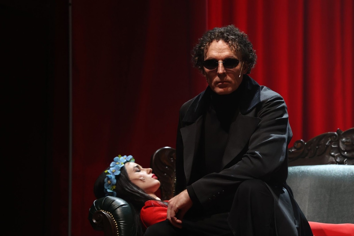 Спектакль «Гогольилиада». © «Московский государственный театр «Ленком Марка Захарова» / Полина Королёва