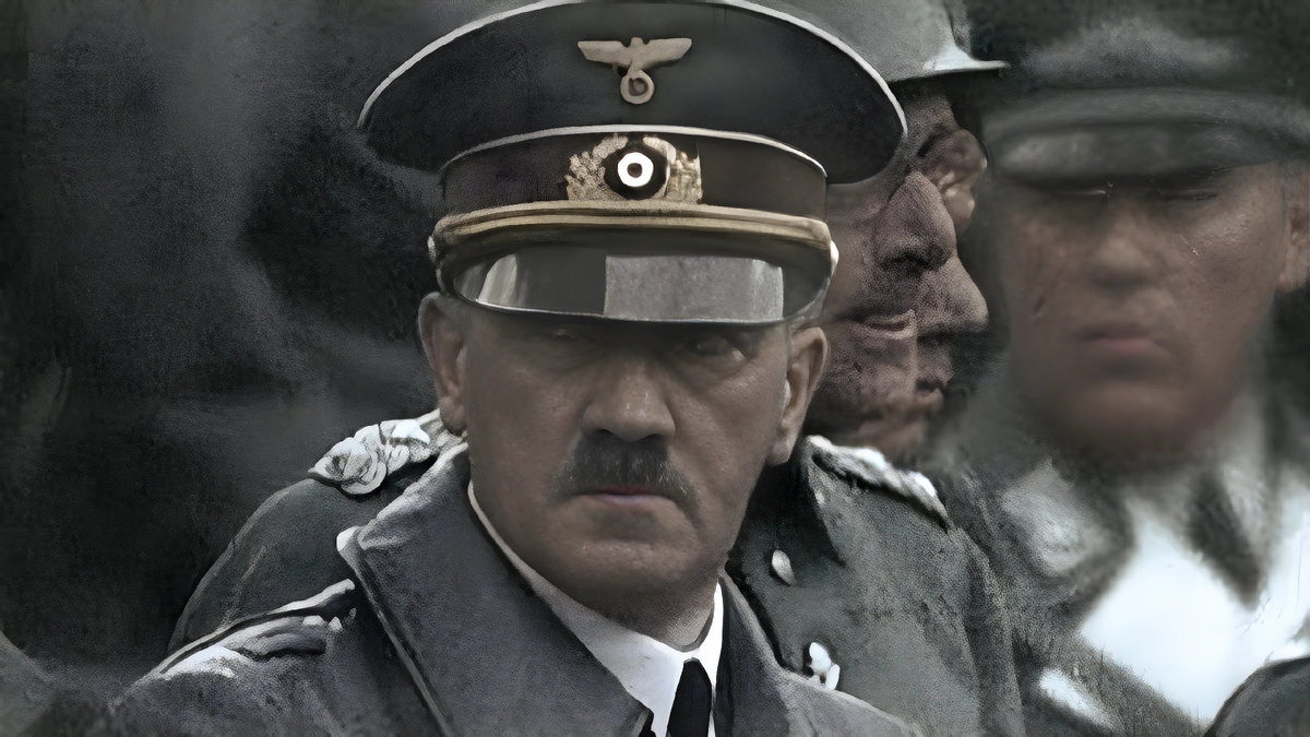 Гитлер на параде в Варшаве в 1939 году