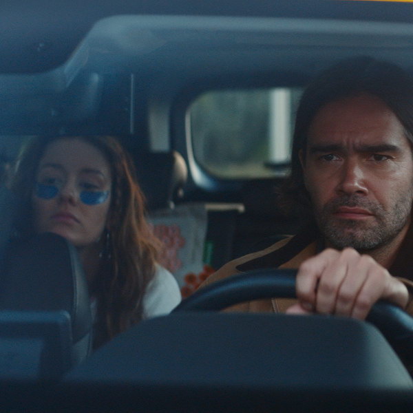     Ирина Старшенбаум и Пётр Фёдоров отправляются в путешествие длиной в 1,5 тысячи километров в трейлере «Туда»