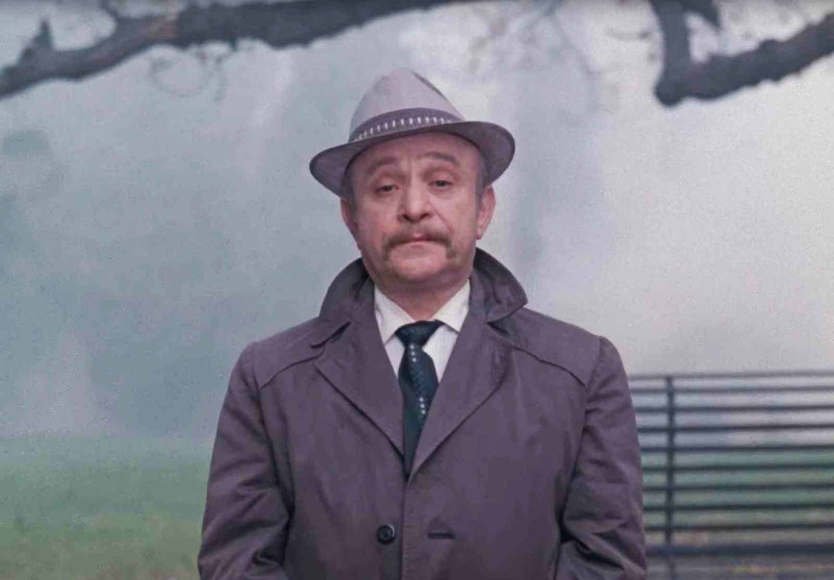 Кадр из фильма "Из жизни отдыхающих". Ролан Быков в роли Виктора Лисюткина