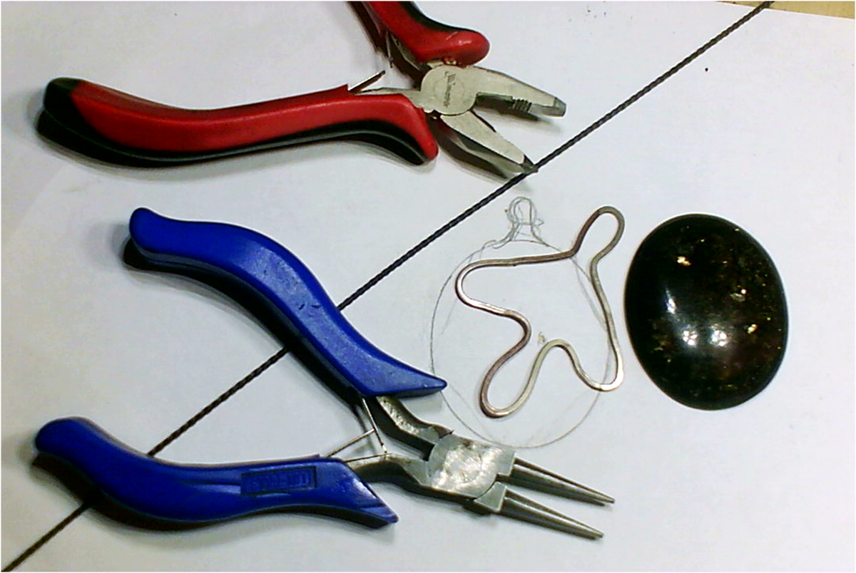 Инструменты и заготовка "изнаночной" детали