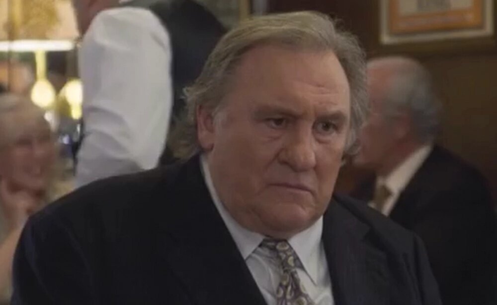    Жерар Депардье в фильме «Зеленые ставни», 2021 г. Фото: кадр видео