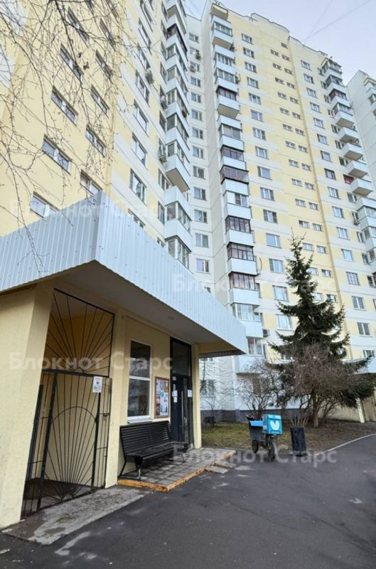     Подъезд Митрошиной
📷    Этаж Митрошиной
