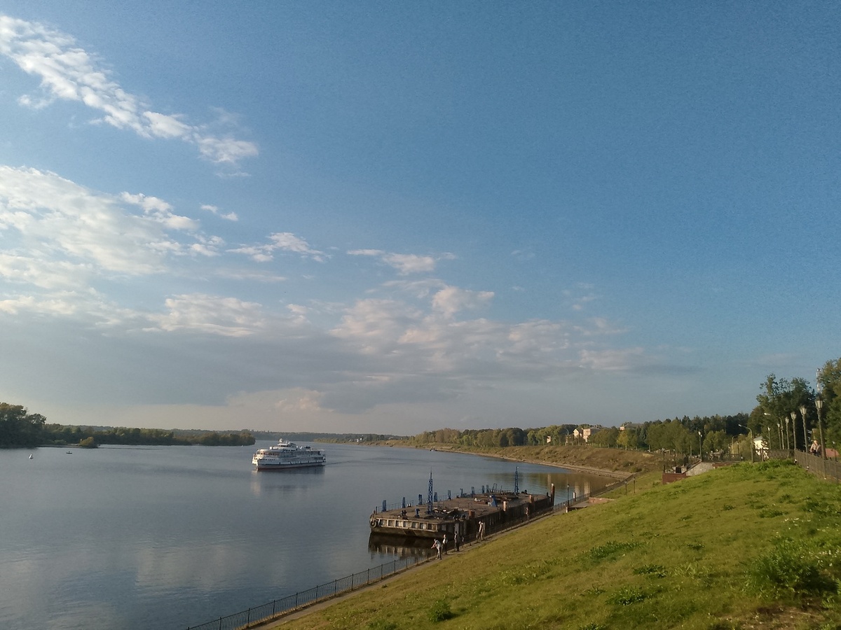 Волга в районе Углича. Здесь и далее - фото автора, если не указано иное. 