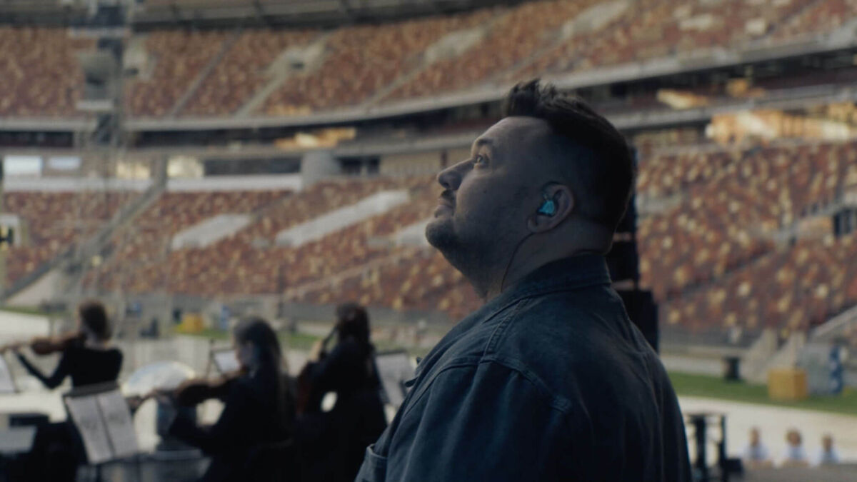 Кадр фильма «Руки вверх!» // Yellow, Black and White