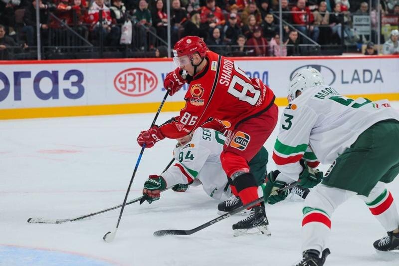    Пресс-служба ХК «Автомобилист»/ Александр Шаров стал автором единственного гола