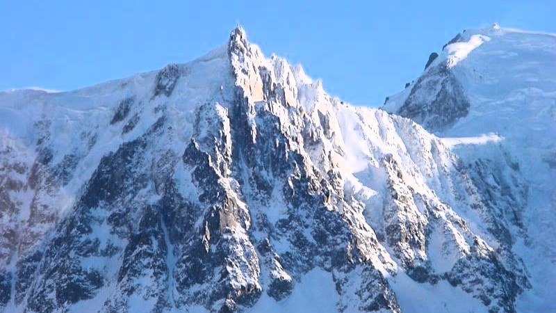 Северные склоны пика Эгюий-дю-Миди