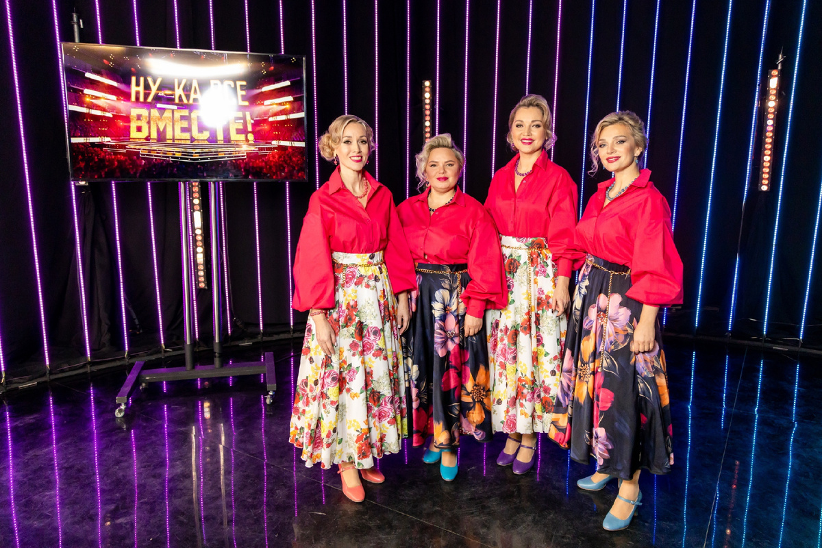 Участницы прошлого сезона вокальный квартет «ДЕВЧАТА»