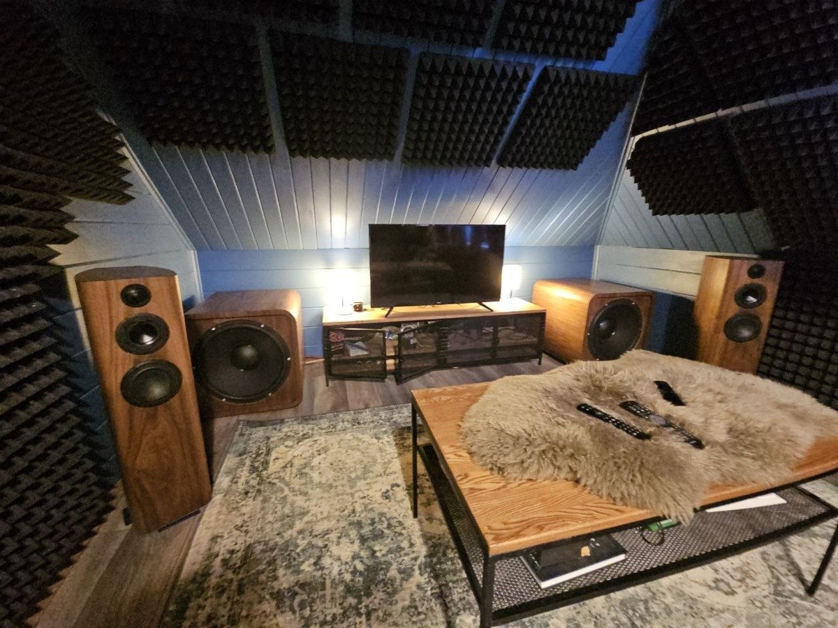 Нарядный музыкальный центр