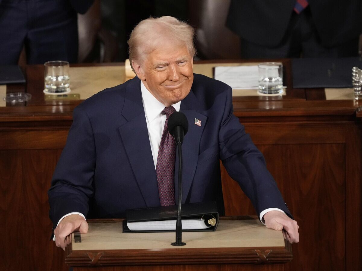    Выступление президента США Дональда Трампа во время обращения к совместной сессии конгресса США© AP Photo / Ben Curtis