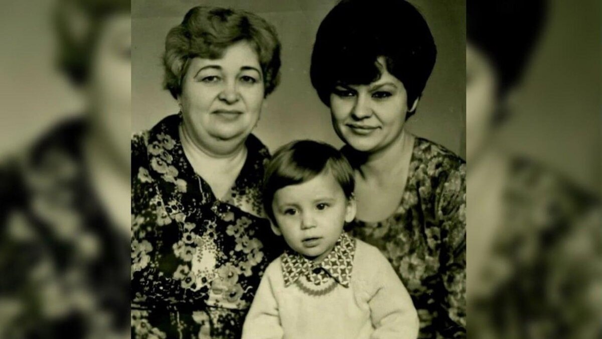 Александр Олешко в детстве. Фото: en.kuzminykh.org