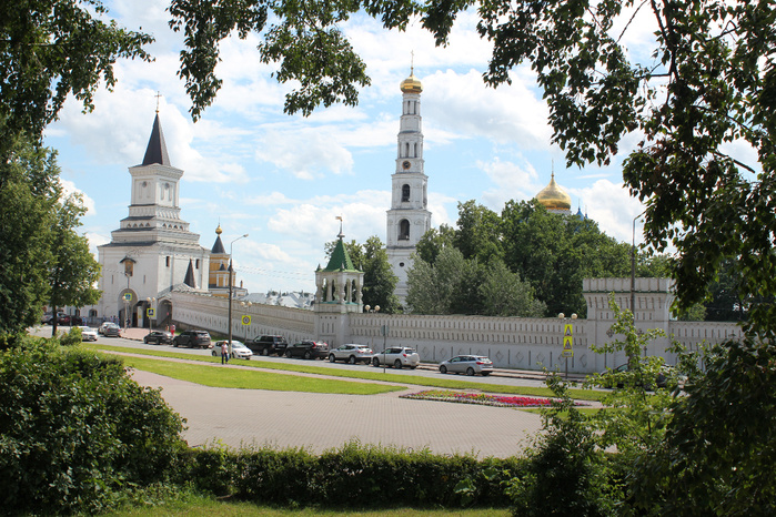Николо-Угрешский монастырь