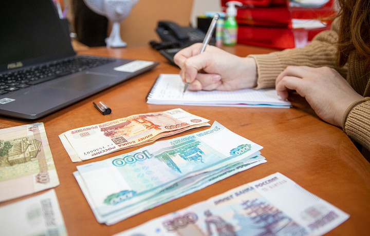 Когда же домохозяйки начнут получать новое пособие