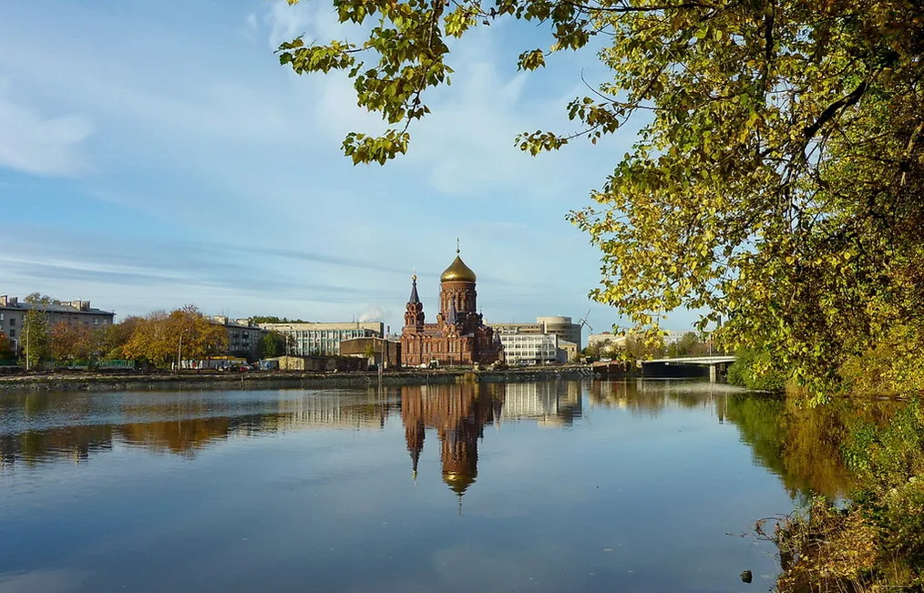 Екатерингофка. http://www.fototraveller.ru/gallery/show_foto.php?x=8566