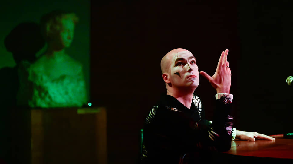 Режиссер спектакля и актер Дмитрий Крестьянкин.📷Фото: Алексей Смагин / Коммерсантъ