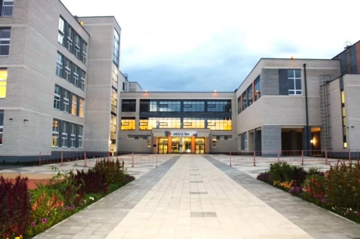    Директора школы в Невьянске обвиняют в халатности