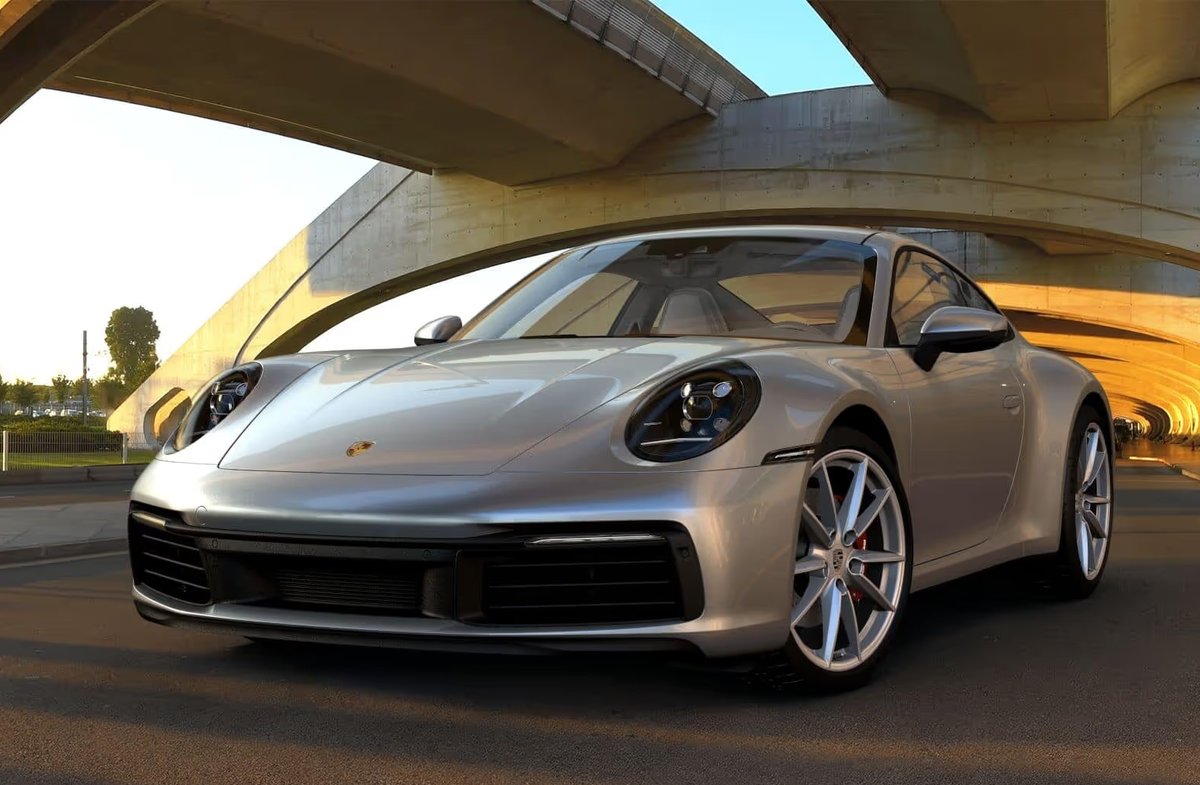 Porsche 911 остается эталоном сохранения стоимости благодаря своей культовой репутации и ограниченному предложению