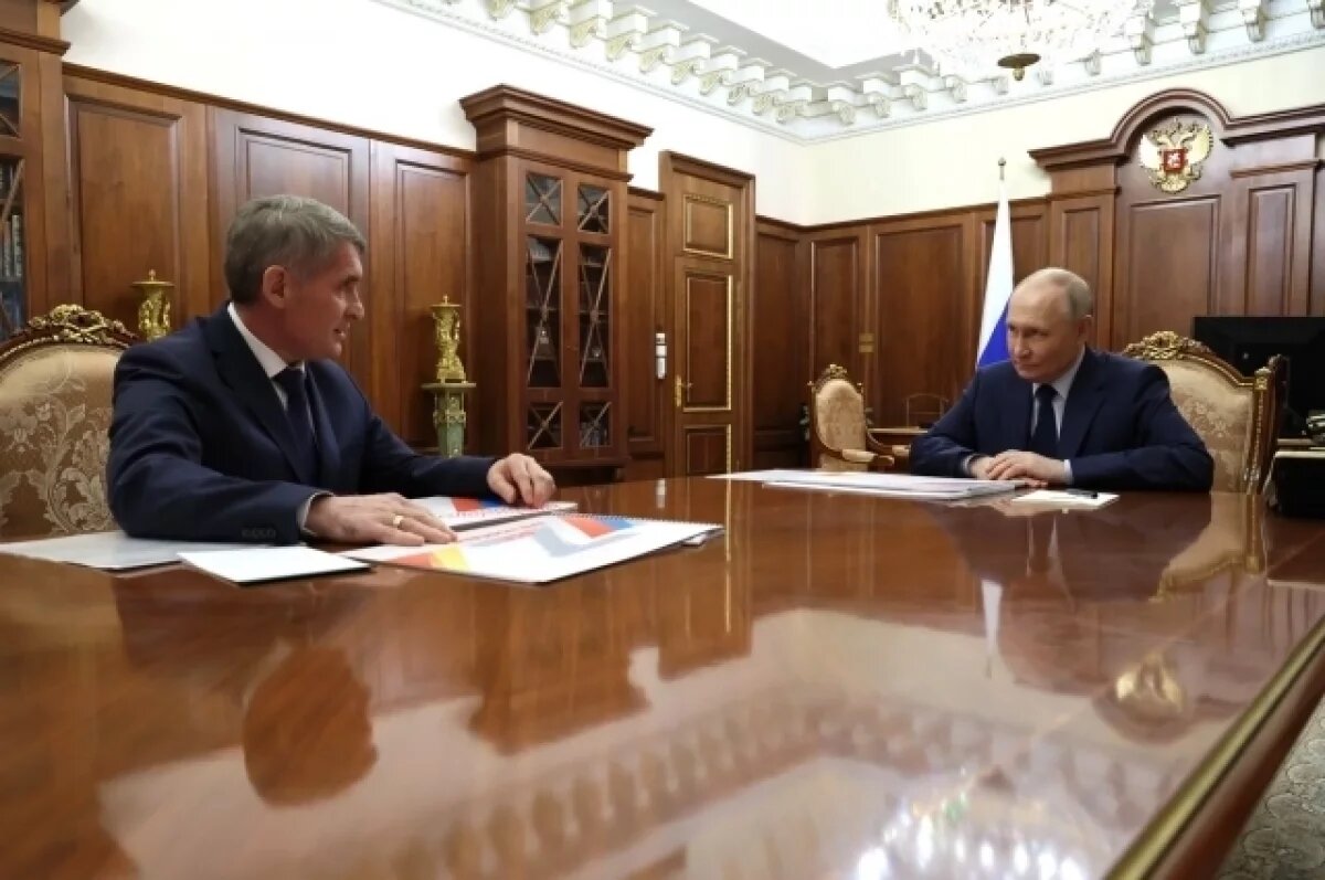    Путин поручил главе Чувашии лично поддерживать российских бойцов
