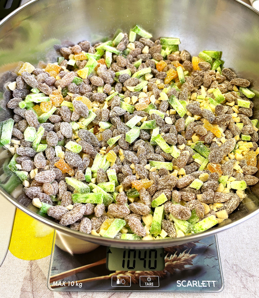 Изюмно-цукатная смесь для куличного теста (фото из личного архива)