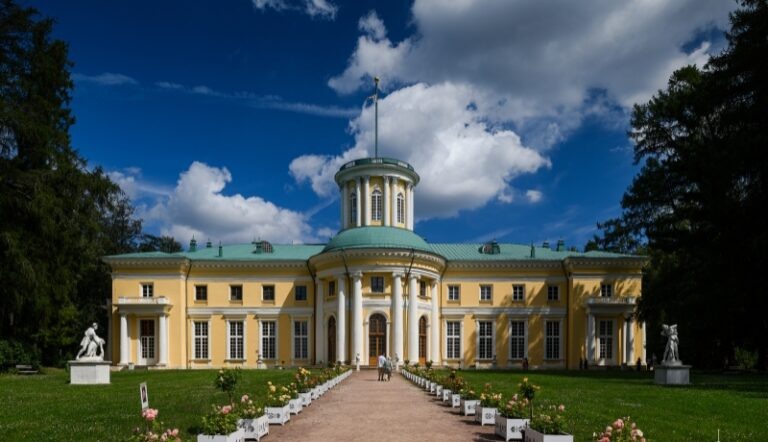    Фото: arhangelskoe.su Анна Мигинеишвили