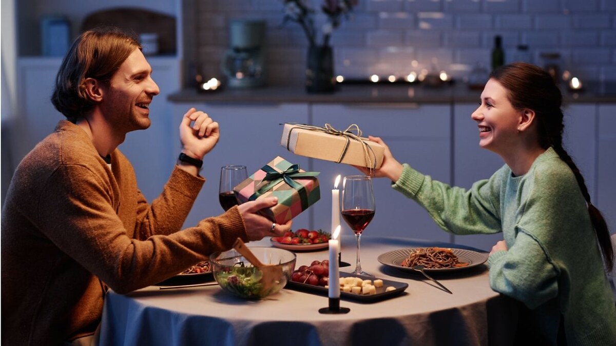 SeventyFour / Shutterstock / FOTODOM📷Подарите друг другу украшения с символом годовщины