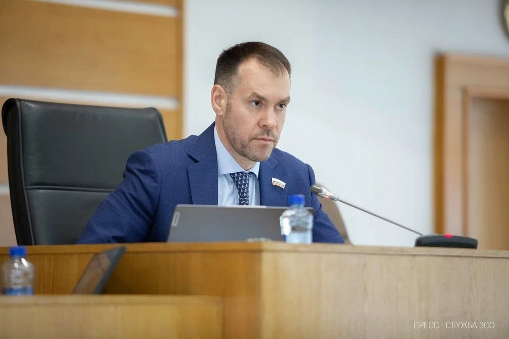    На сессии Заксобрания 26 марта депутаты приняли законы о преобразовании трех оставшихся районов - Череповецкого, Шекснинского и Вытегорского