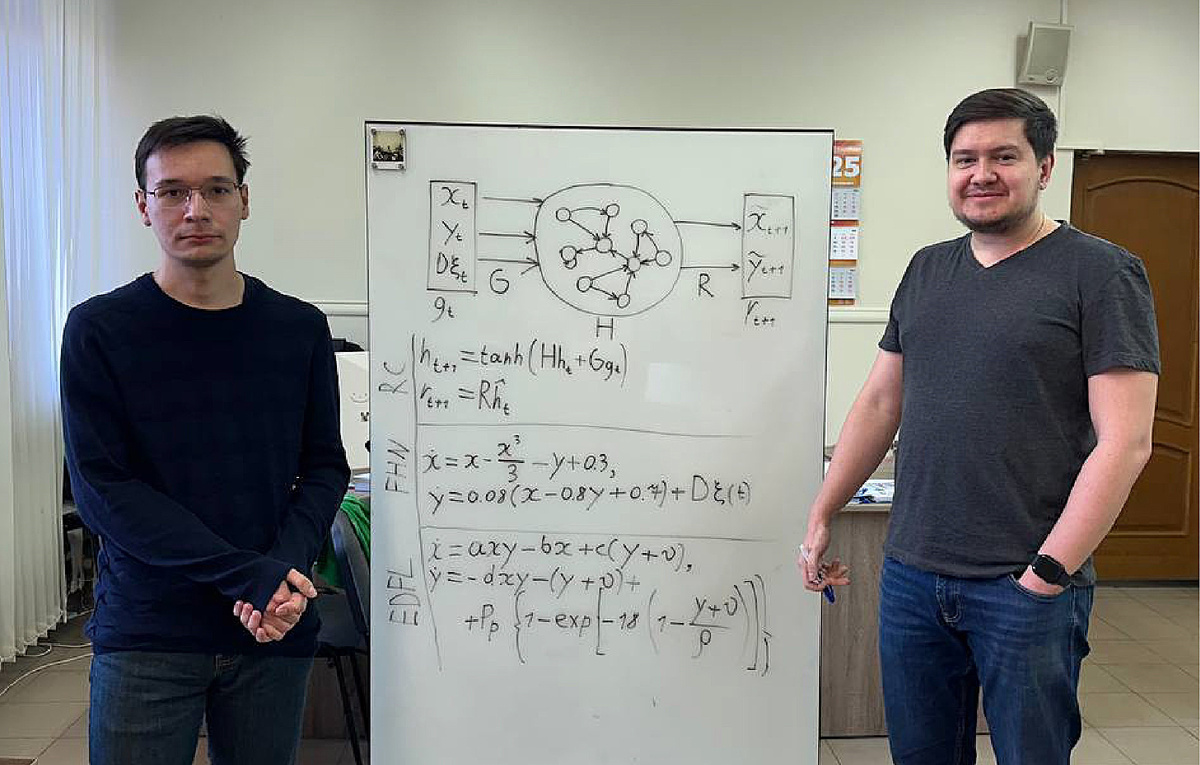 Авторы исследования Андрей Андреев и Никита Кулагин за работой. Источник: Александр Храмов