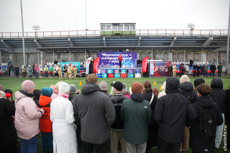    Церемония прошла 26 марта на стадионе "Металлург". Всего в "Зарнице" состязались 72 команды в трех возрастных категориях: младшей, средней и старшей.