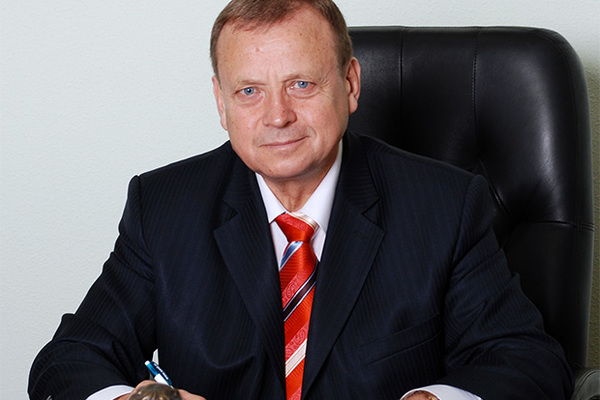 Ефимов В.А., один из них...