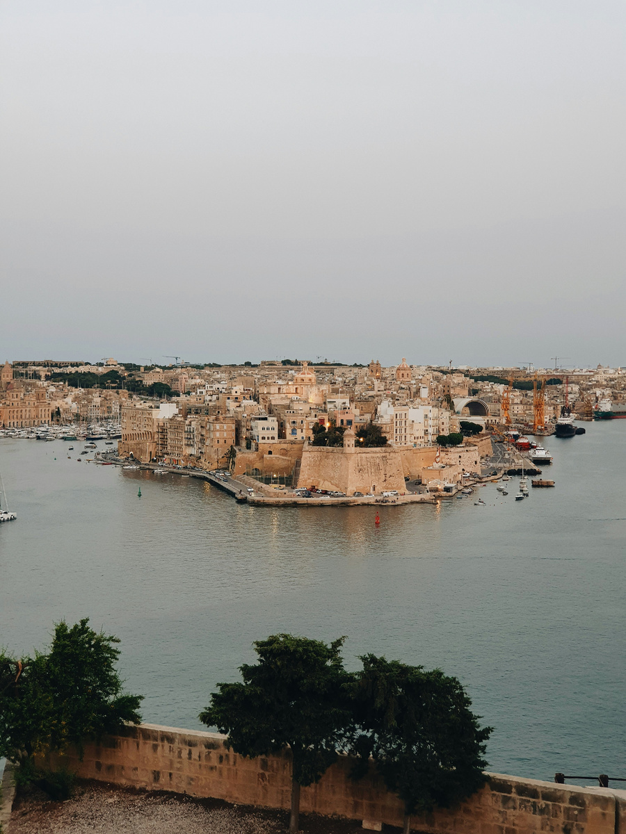 Photo by Toksot on Unsplash