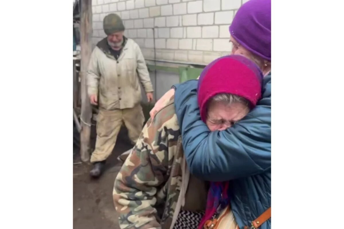    Курянка встретилась с родителями в Судже после восьми месяцев разлуки