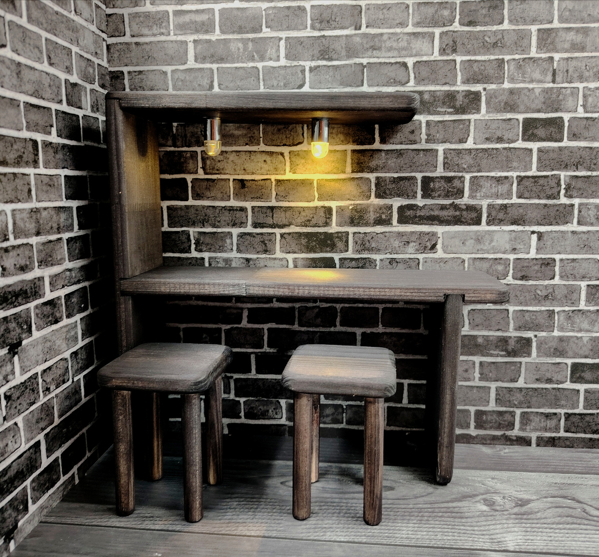 Барная стойка +2 табурета