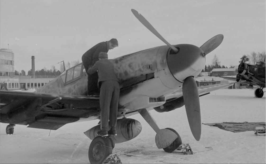 Messerschmitt Bf 109G в аэропорту Финляндии.