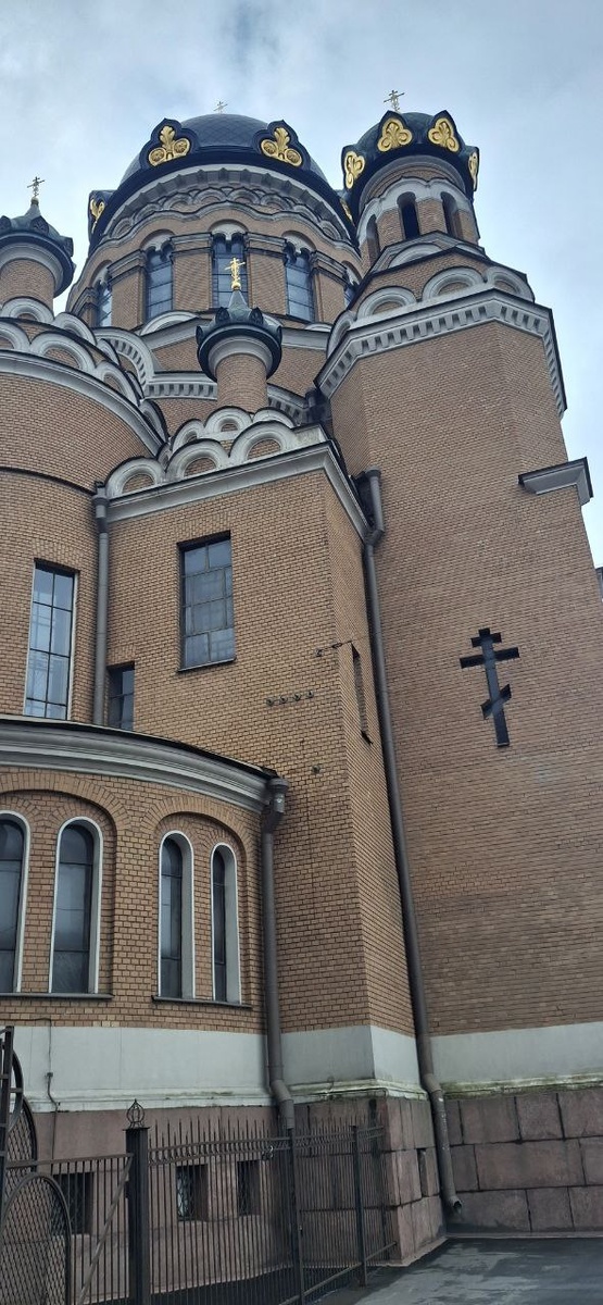 Воскресенская церковь на Обводном канале