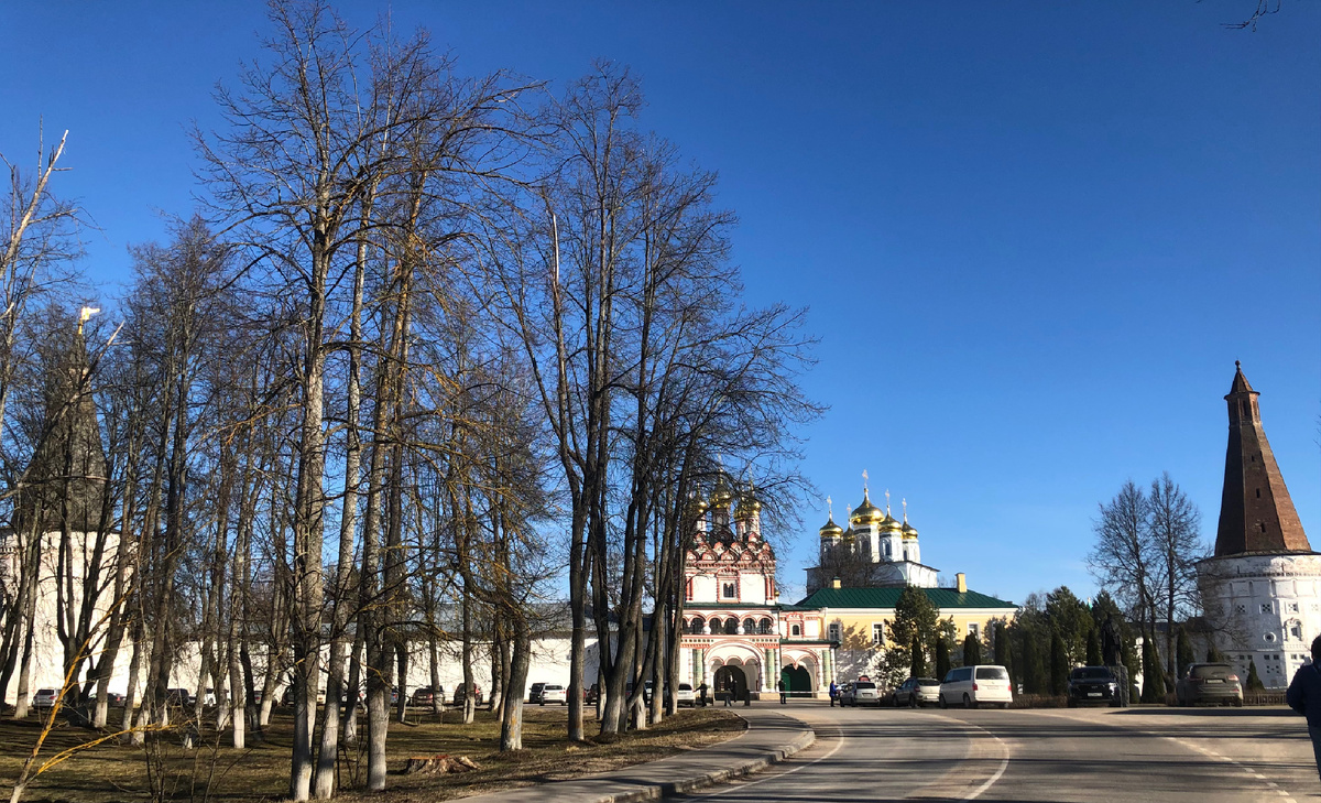 Свято-Успенский Иосифо-Волоцкий монастырь. Волоколамский район Московской области