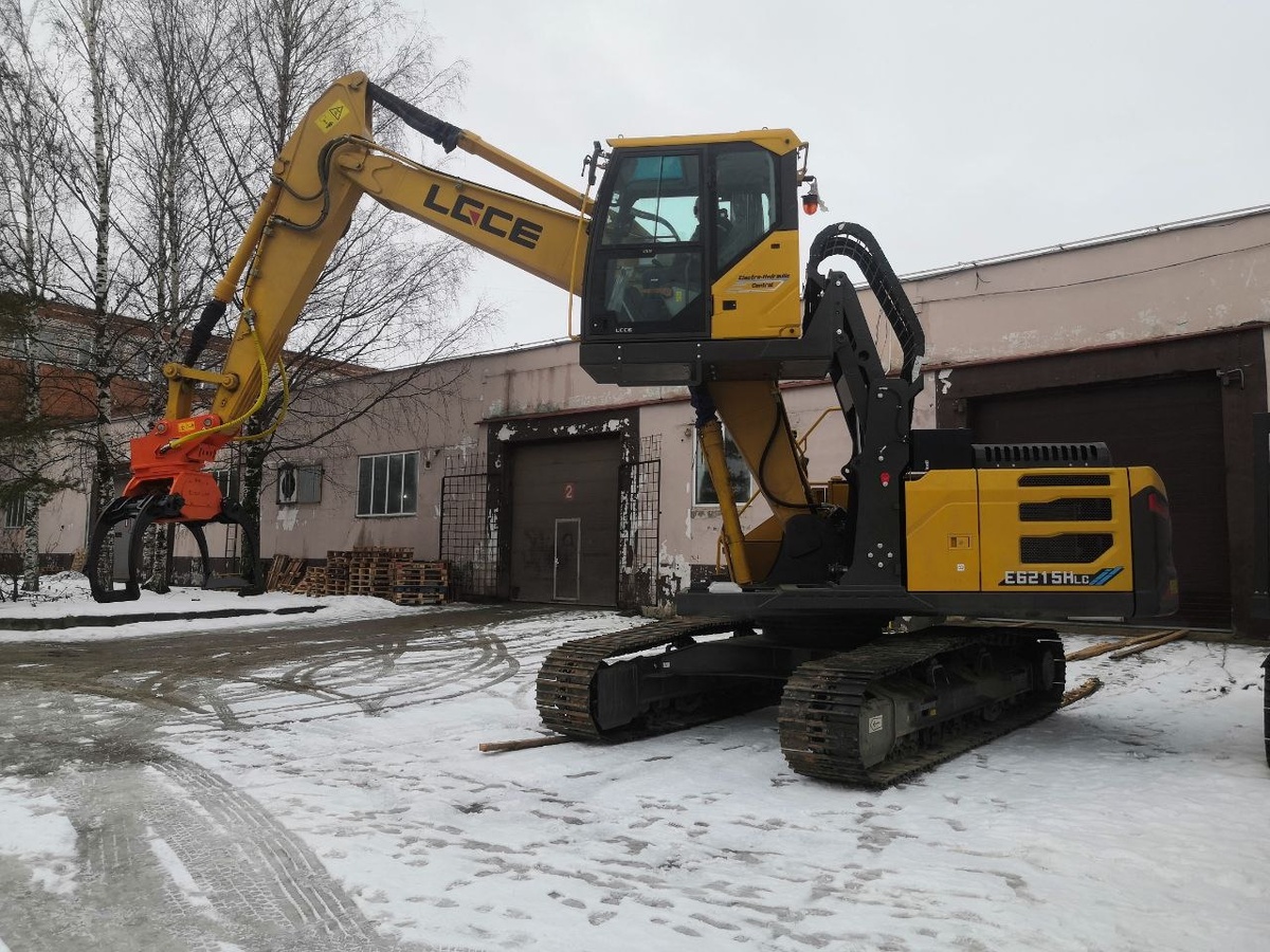 Перегружатель на базе экскаватора LGCE E6215HLC